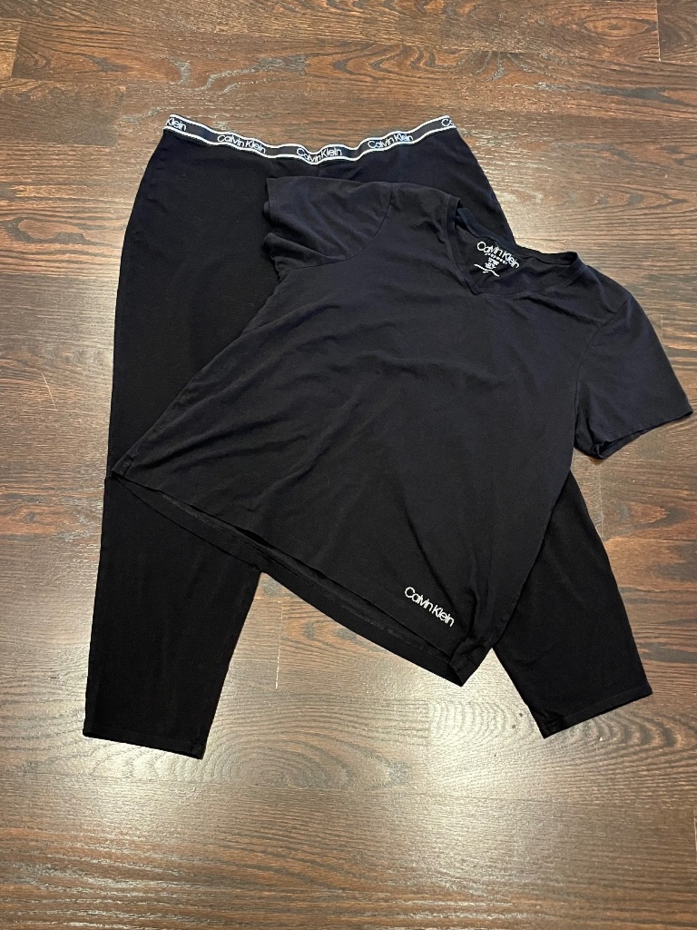 Calvin Klein 2-Piece Black Short Sleeve Pajama Loungewear Set XL